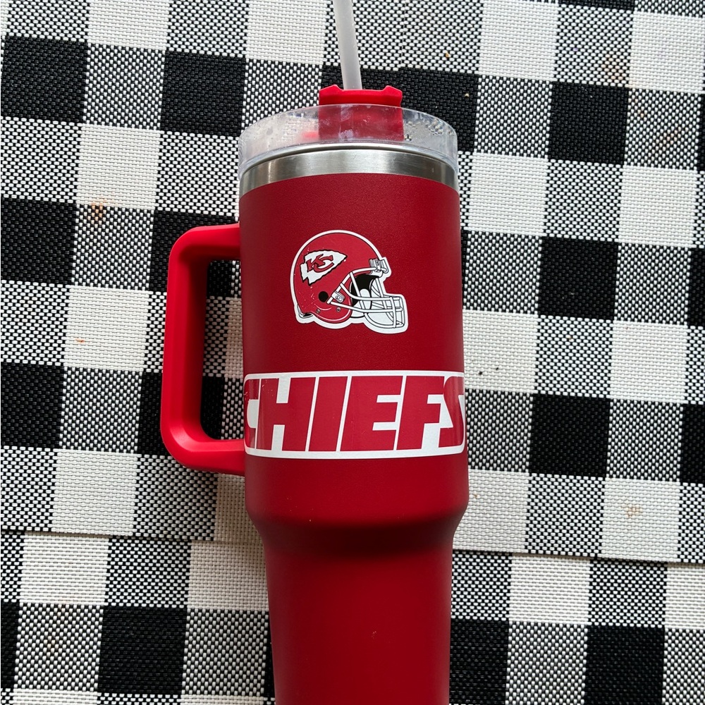 Chiefs Red Tumbler with Handle